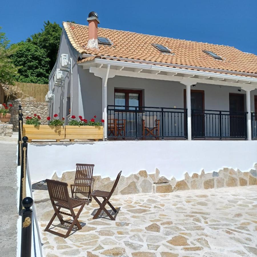 Eirinis Home - Σπίτι Της Ειρήνης Ágios Pétros Eksteriør billede